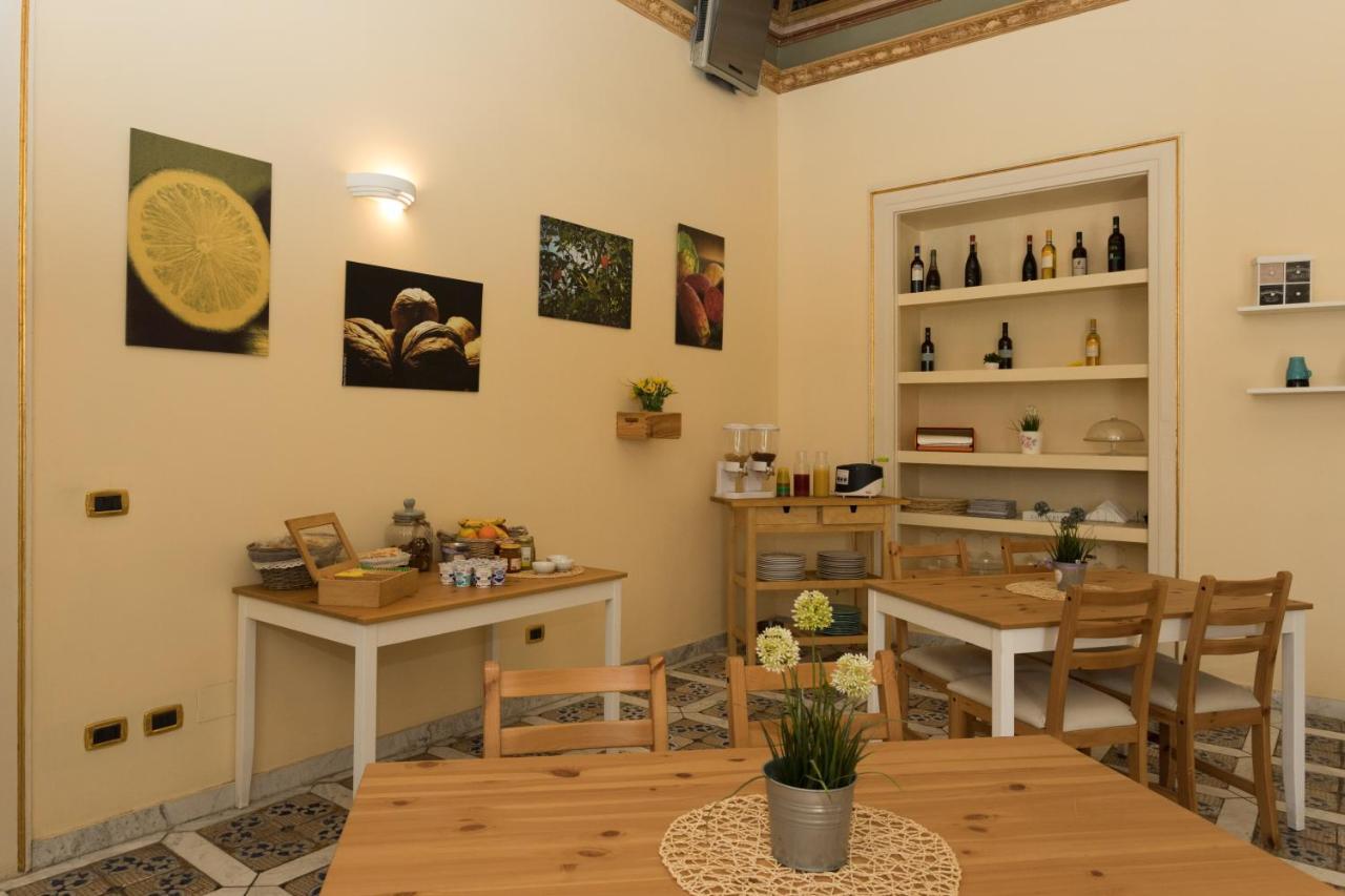 Antica Dimora Acomodação com café da manhã Palermo Exterior foto